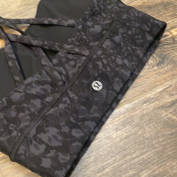 Lululemon Sz  Energy Long Line Sports Bra - Picture 3 of 7